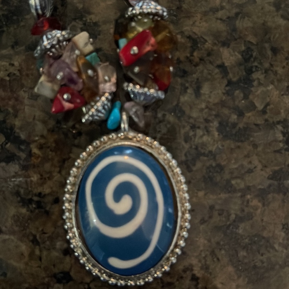 Necklace - Picture 3 of 5